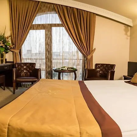 Отель Grandwork 4*
